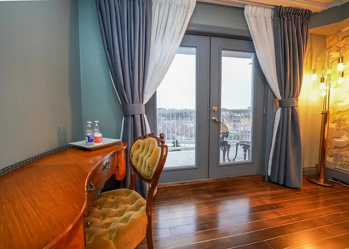 Niagara Grandview Boutique Hotel
