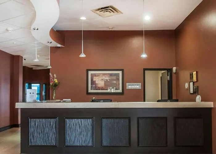 Comfort Hotel Airport North